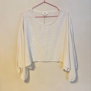 P Cill Boho Flowy Bat Wing Poncho Long Sleeve Top White Cream Womens Size M NWT